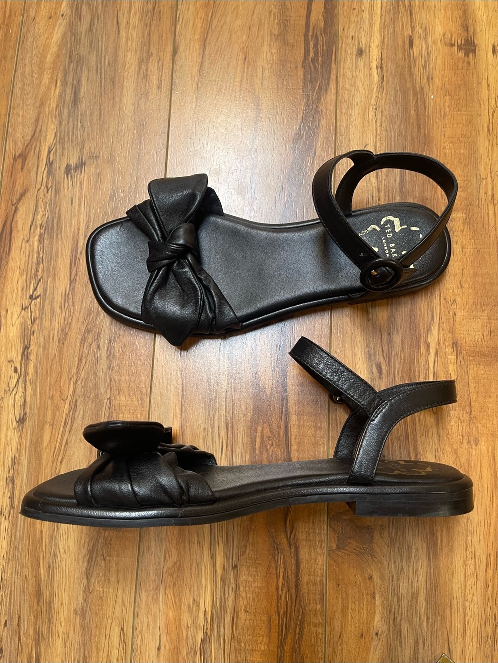 Ted Baker London Halah Leather Bow Ankle Strap Sandals Black Size 38 - Picture 16 of 16